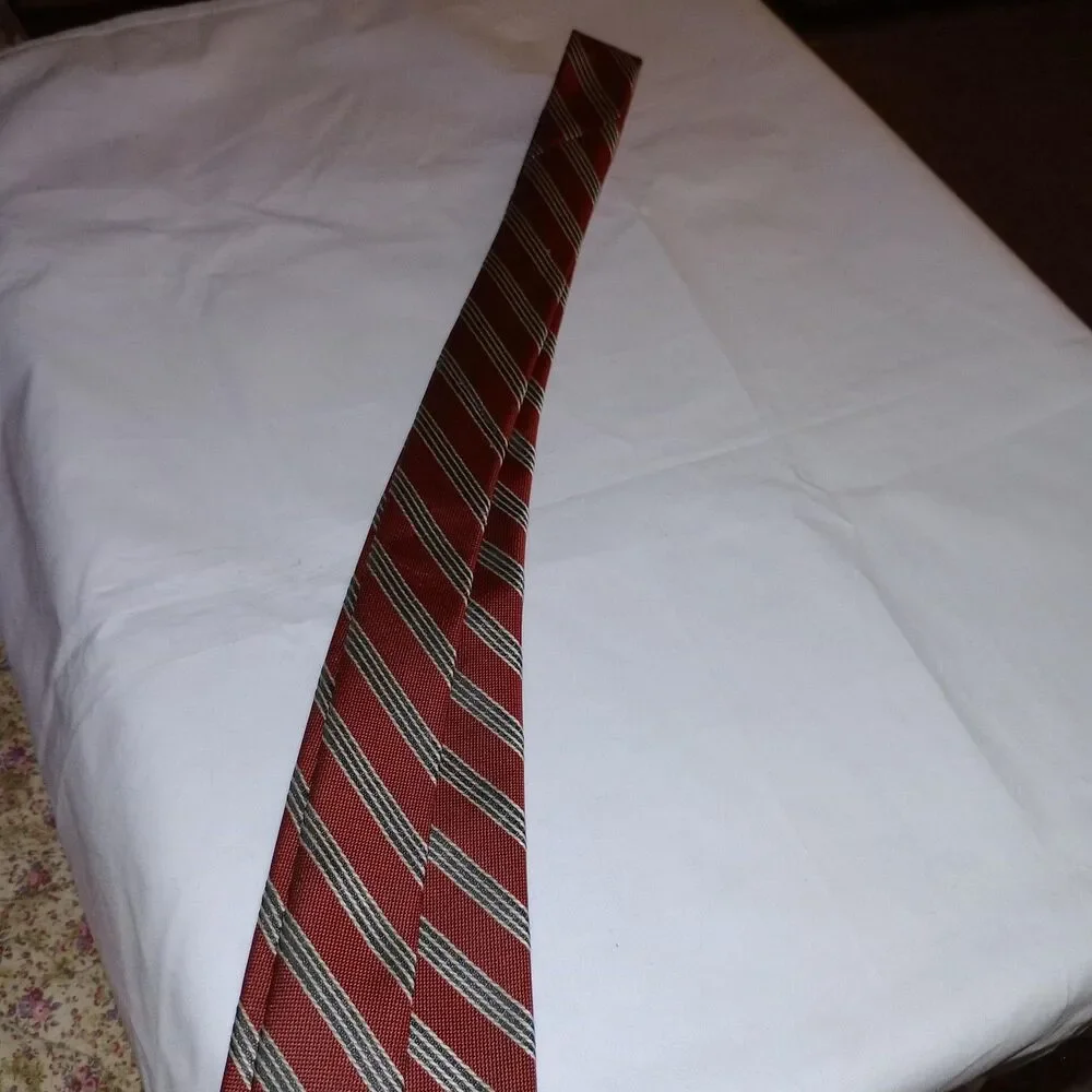 La Corne D'or Paris Tie Mens One Size Red Striped Woven Necktie Classic Pattern